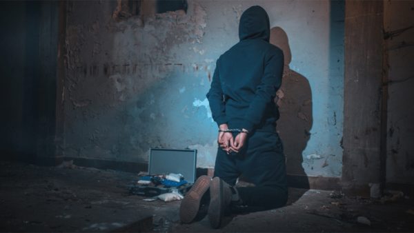 ฝันว่าโดนจับ