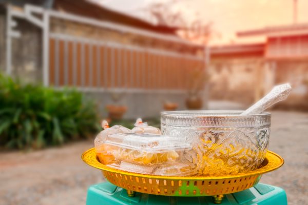 ใส่บาตรวันเกิดยังไงให้ดวงเฮง