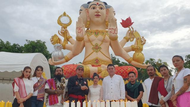 จุดเทียนแก้บน-leksanook