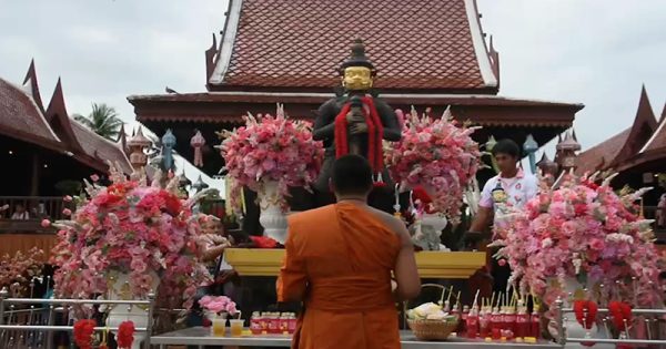 แก้บนท้าวเวสสุวรรณ เลขเด็ด-"Make a vow to Thao Wessuwan, lucky numbers"