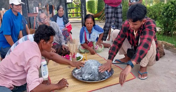 ขอเลขเด็ด เต่ายักษ์