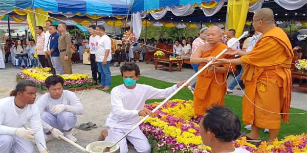 พิธีล่อพระพุทธรูป วัดหลวงพ่อสมหวัง-"Buddha image luring ceremony Luang Phor Somwang Temple"