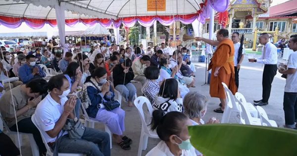พิธีเททองหลวงพ่อโสธร-"Gold pouring ceremony of Luang Phor Sothon"