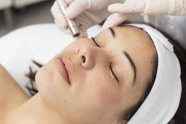 ทำนายฝันว่าฉีดโบท็อกหน้า-"Dream interpretation of facial Botox injections."