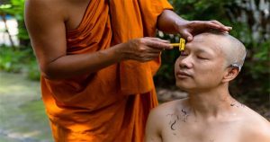 ฝันว่าไปงานบวชที่ วัด -"Dreamed of going to an ordination ceremony at a temple"