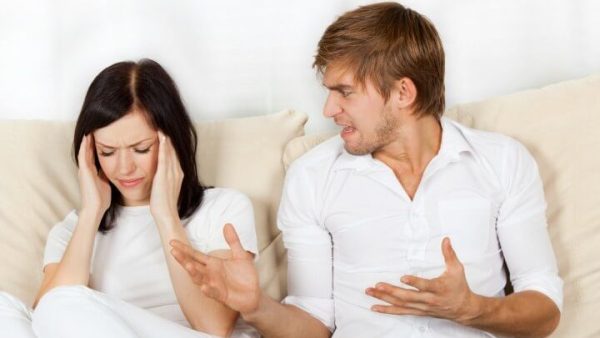 ฝันว่าทะเลาะกับคนในบ้าน -"Dreaming of arguing with someone in the house"