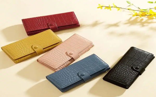 สีกระเป๋าสตางค์ตามวันเกิด หมอช้าง 2567-"Wallet color according to Dr. Chang's birthday 2024"