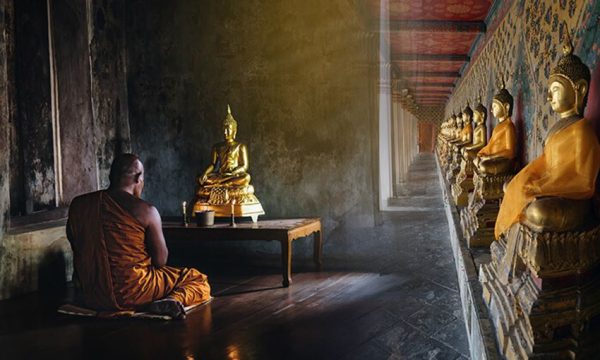 ฝันว่ามีคนให้พระเครื่อง 1 องค์-"Dreamed that someone gave me an amulet."