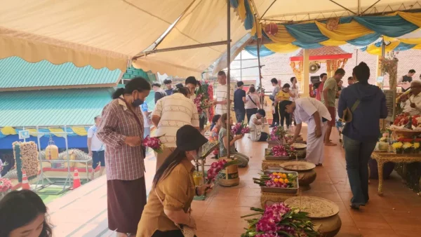 หลวงพ่อสมหวัง ประวัติ-''Father Somwang history''
