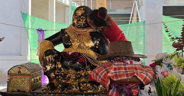 ขุนช้าง เมืองสุพรรณ-"Khun Chang Mueang Suphan"