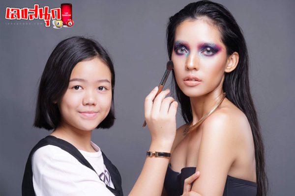 ฝันว่าแต่งหน้าสวย-"Dreaming of beautiful makeup"